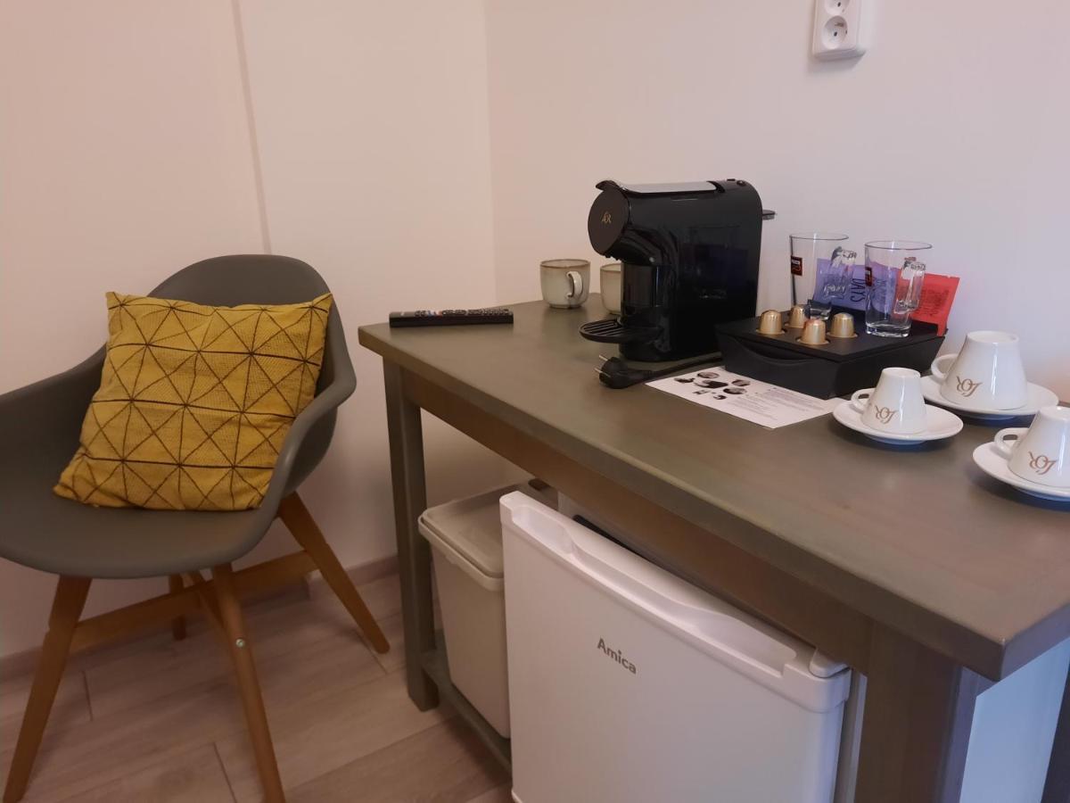 Penzion Zahrada nad řekou, restaurace a kavárna - PARKOVÁNÍ GRÁTIS Zlatá Koruna Exterior foto